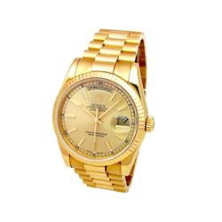 36mm Gents Rolex 18k Yellow Gold Oyster Perpetual Daydate Watch. Champagne Dial. 18k Yellow Gold Flu