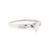 Image 2 : Platinum 0.25 ctw Diamond Ring