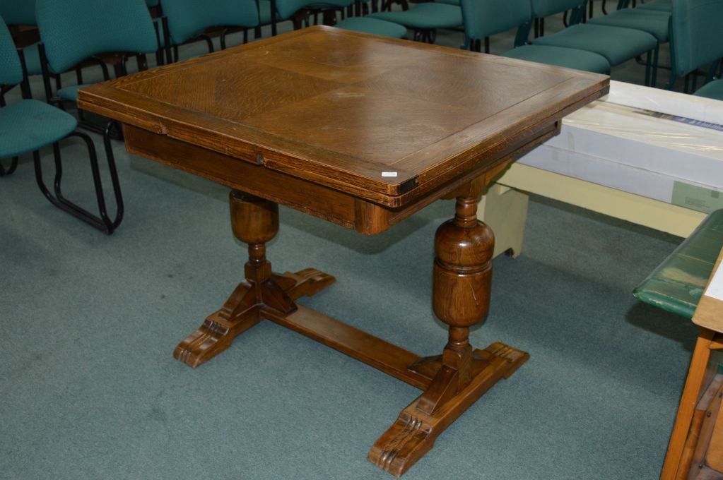 Antique quarter cut oak English draw leaf table