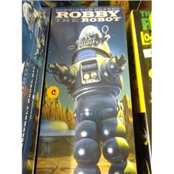  Robby Robot/Lost In Space 