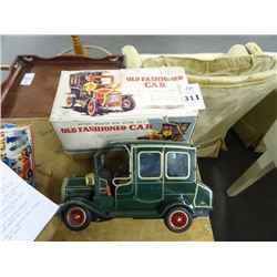 Battery Operated Old Fashioned Car By Horikawa In Box