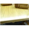 Image 2 : Oak Dining Table w/4 Chairs