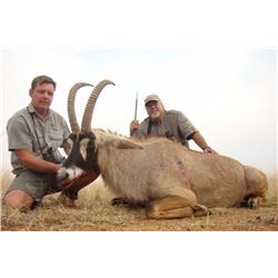 Africa Maximum Safaris Ten Day Roan & Sable Hunt for 2 Hunters and 2 Non Hunters