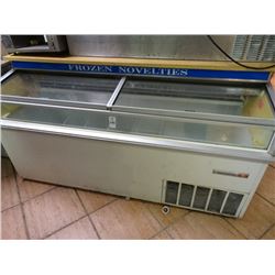 Kelvinator 6' Frozen Dip Cabinet