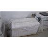 Image 1 : Emerald Pearl 18" x 18"- 1 Pallet, 20 boxes, 120 pieces approx 270sq ft retail value of 6954.00
