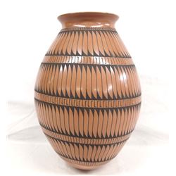 Mata Ortiz Stylized Feather Jar by A. Silveira
