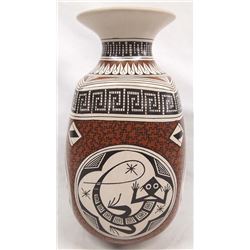 Mata Ortiz Polychrome EyeDazzler Jar by Martinez