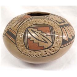 Mata Ortiz Textured Jar by Sanbbry