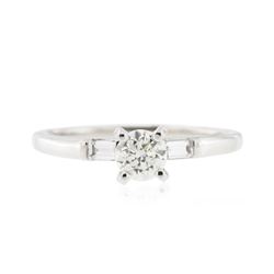 14KT White Gold 0.56 ctw Diamond Ring