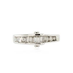 14KT White Gold 0.79 ctw Diamond Ring