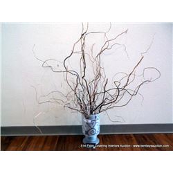 DECORATIVE GLASS VASE