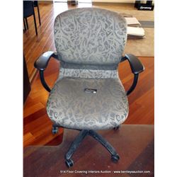 OFFICE CHAIR