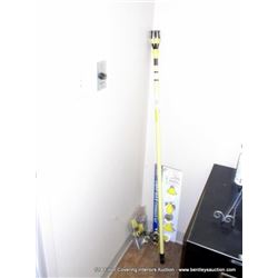 BAYCO 11' LIGHT BULB CHANGER KIT
