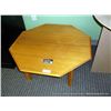 Image 1 : OCTAGONAL MIDDLE TABLE