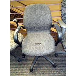 OFFICE CHAIR