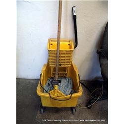 MOPBUCKET W/MOP