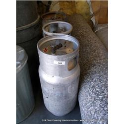 LOT: PROPANE TANKS 3X MONEY
