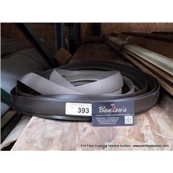 LOT: VINYL TRANSITION STRIPS
