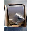 Image 1 : BOX: TOWEL DISPENSER