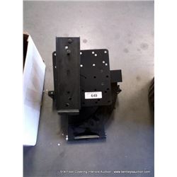 WALL MOUNTING RACK