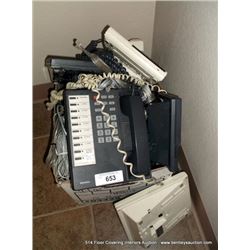 TOSHIBA STRATA DK-40I PHONE SYSTEM WITH PHONES