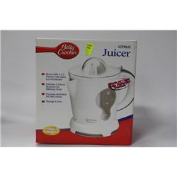 NEW BETTY CROCKER  CITRUS JUICER