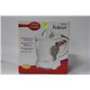 Image 1 : NEW BETTY CROCKER  CITRUS JUICER