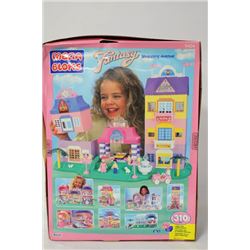 NEW MEGA BLOCKS FANTASY SHOPPING AVENUE