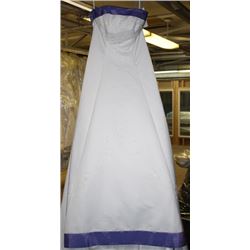 WHITE & PURPLE WEDDING DRESS SIZE: 12