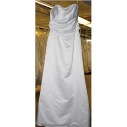 WHITE WEDDING DRESS SIZE: 12