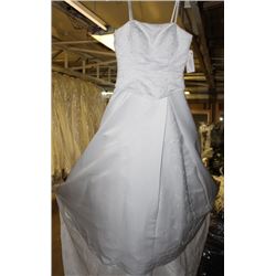 WHITE SIMPLE WEDDING DRESS