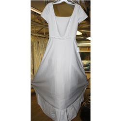 MODEST PLAIN SHORT SLEEVE WEDDING DRESS