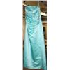 Image 1 : LIGHT GREEN BRIDAL DRESS SIZE: 22