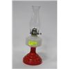 Image 1 : VINTAGE OIL LAMP