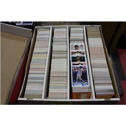 BOX OF ASSORTED BASEBALL CARDS