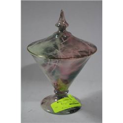 ROYAL WINTON LIDDED DISH (TINY CHIPS ON THE LID)