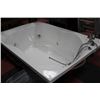 Image 1 : 6FT. JACUZZI TUB COMPLETE (USED)