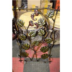 METAL LEAF WALL HANGING