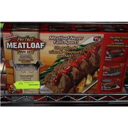PERFECT MEATLOAF PAN SET