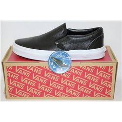 PAIR OF NEW VANS SHOES MENS SIZE 8