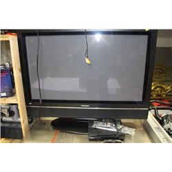 PRIMA 42" FLATSCREEN TV W/HDMI SONY DVD PLAYER