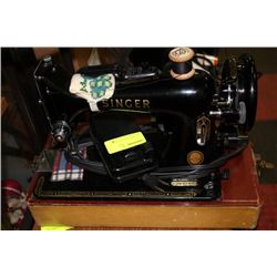 VINTAGE SINGER SEWING MACHINE