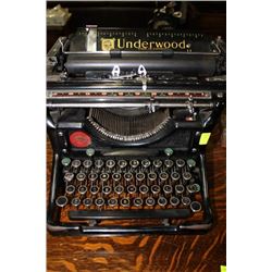ANTIQUE UNDERWOOD TYPEWRITER