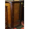 Image 1 : ANTIQUE OAK DISPLAY ABINET NEEDS SIDE GLASS