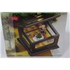 Image 1 : MUSICAL CHRISTMAS BOX X2