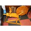 Image 1 : VITNAGE WOOD SPINNING WHEEL