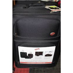 NEW CANADIAN TOURISTER 3 PC LUGGAGE SET : BLACK
