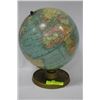 Image 1 : VINTAGE GLOBE