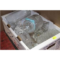 ESTATE BOX OF CRYSTAL AND GLASSWARE