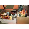 Image 1 : 2 BOXES OF ROOSTER ORNAMENTS